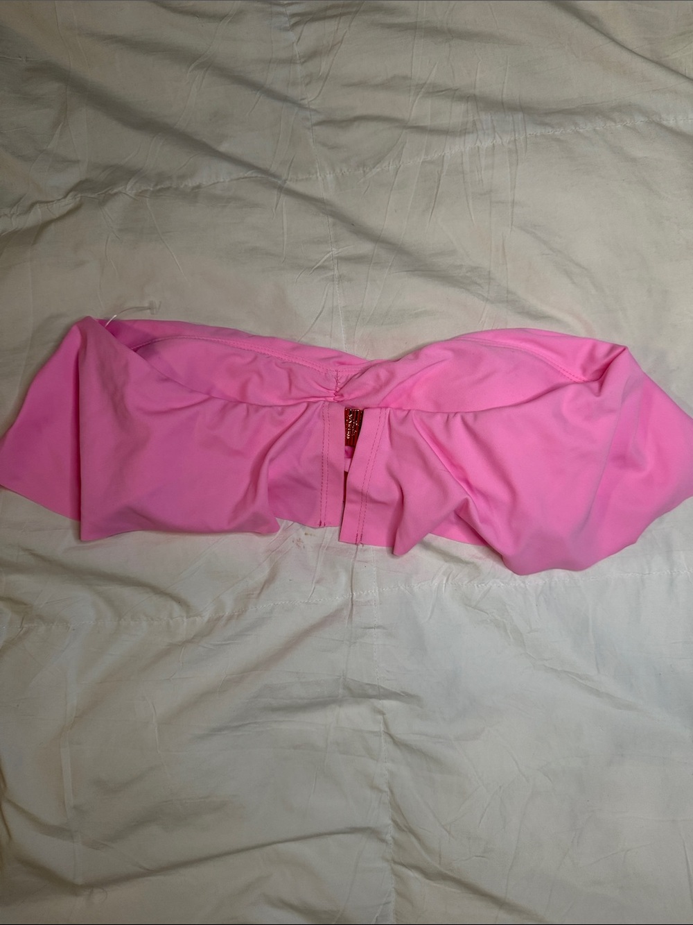NWOT Wildfox Pink Script Logo Flutter Ruffle Bandeau Bikini Top - Picture 3 of 3